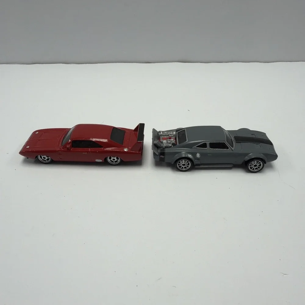 Fast & Furious‎ Ice Charger And 69 Dodge Charger Daytona Ff005 And Ff010